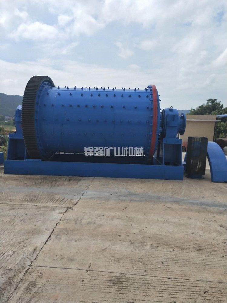大型水泥球磨機(jī)價格高低的根本原因(圖1) 大型水泥球磨機(jī)價格高低的根本原因(圖1)