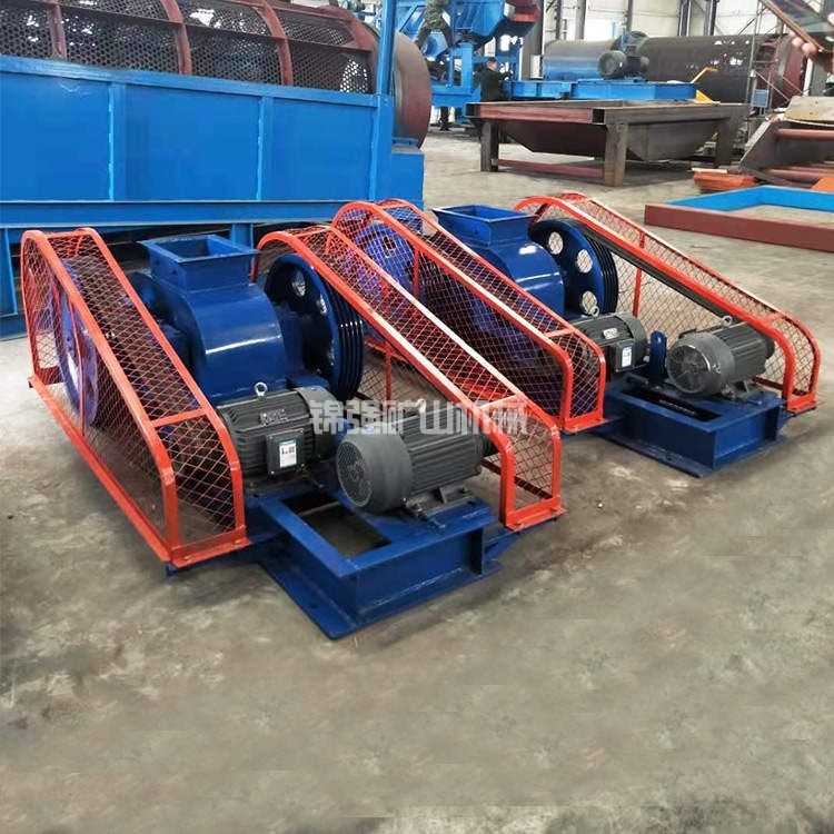 雙輥式破碎機(jī)(圖2) 雙輥式破碎機(jī)(圖2)
