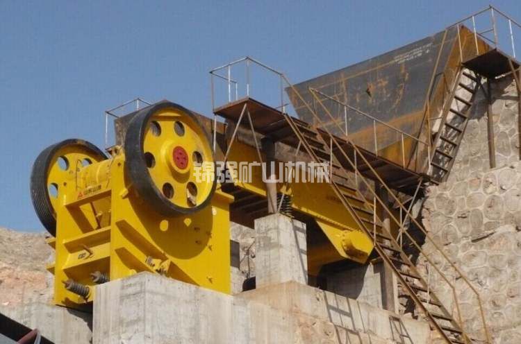 石頭碎石機(圖2) 石頭碎石機(圖2)