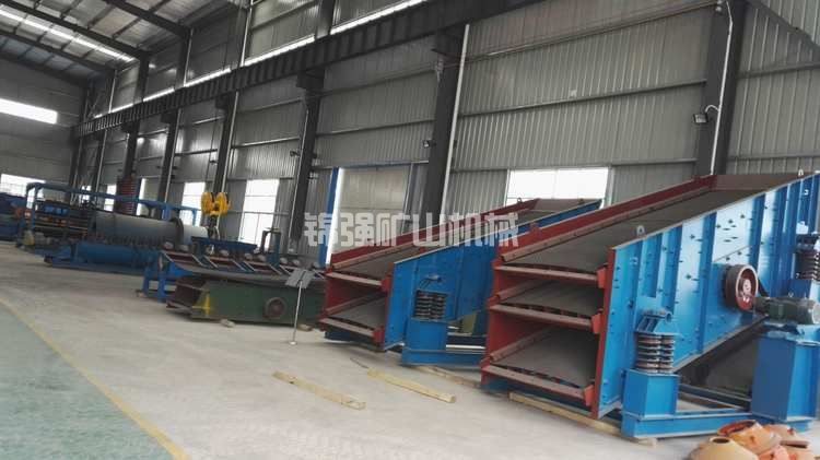 圓振動(dòng)篩(圖4) 圓振動(dòng)篩(圖4)