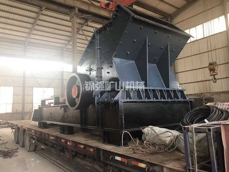 重錘式破碎機(jī)(圖3) 重錘式破碎機(jī)(圖3)