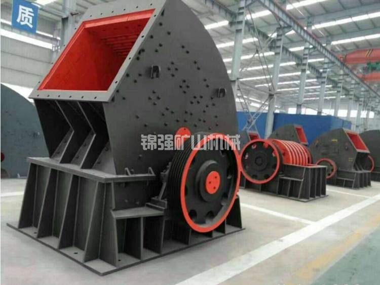 錘式破碎機(jī)(圖4) 錘式破碎機(jī)(圖4)