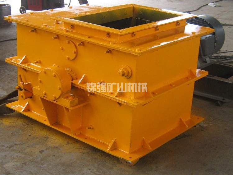 錘式破碎機(jī)(圖5) 錘式破碎機(jī)(圖5)